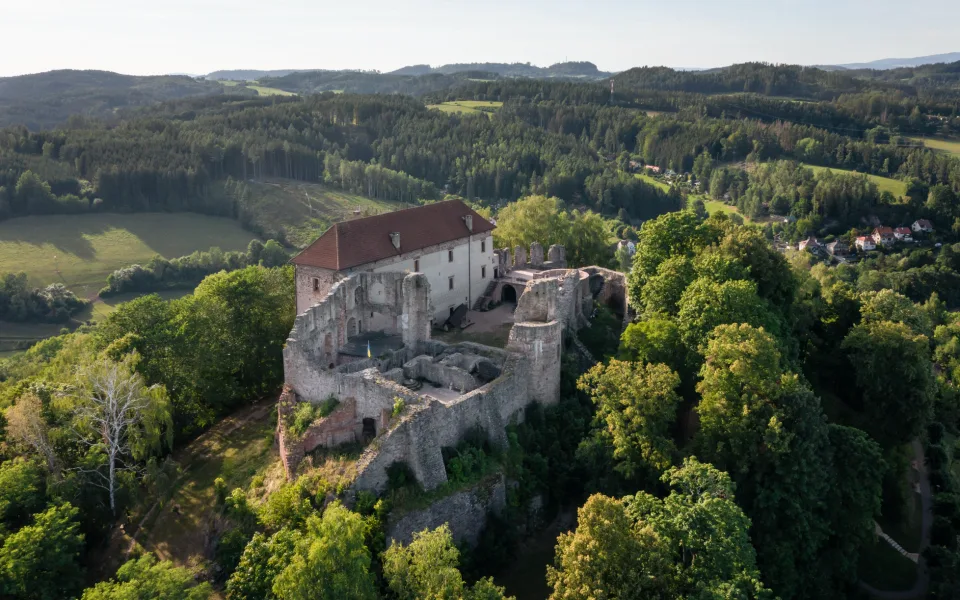 Hrad Pecka