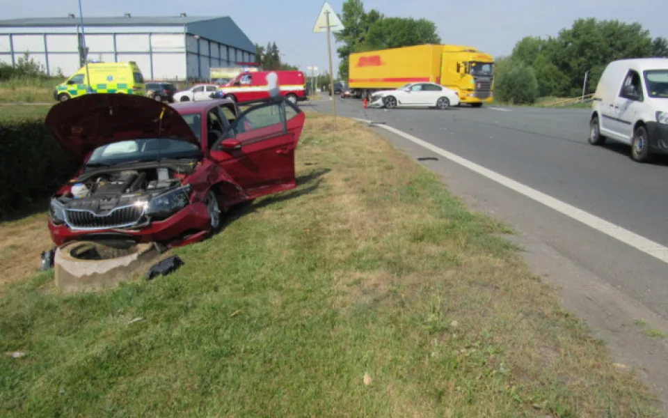U křižovatky v Březhradské ulici na jihu Hradce Králové se nehody opakují.