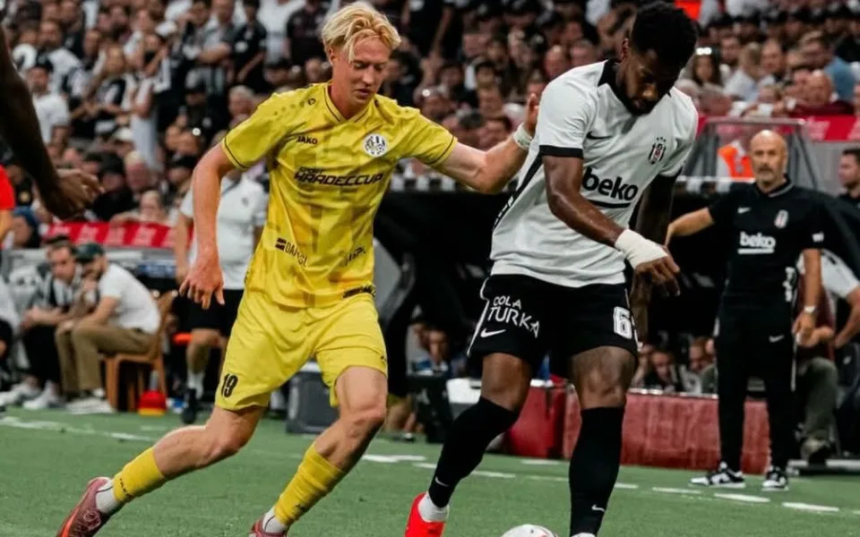 Fotbalisté Hradce Králové podlehli Besiktasi i na jeho hřišti, rozhodl Černý